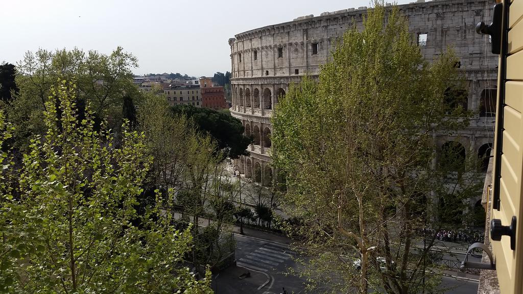 Colosseum Corner Рим Экстерьер фото