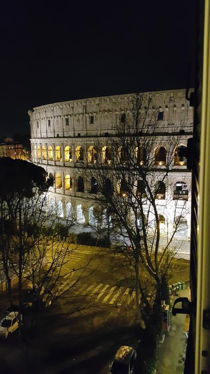 Colosseum Corner Рим Экстерьер фото